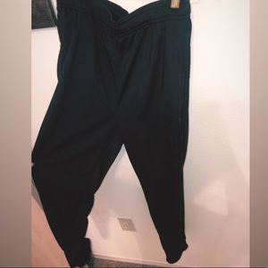 Men’s Adidas jogger pant